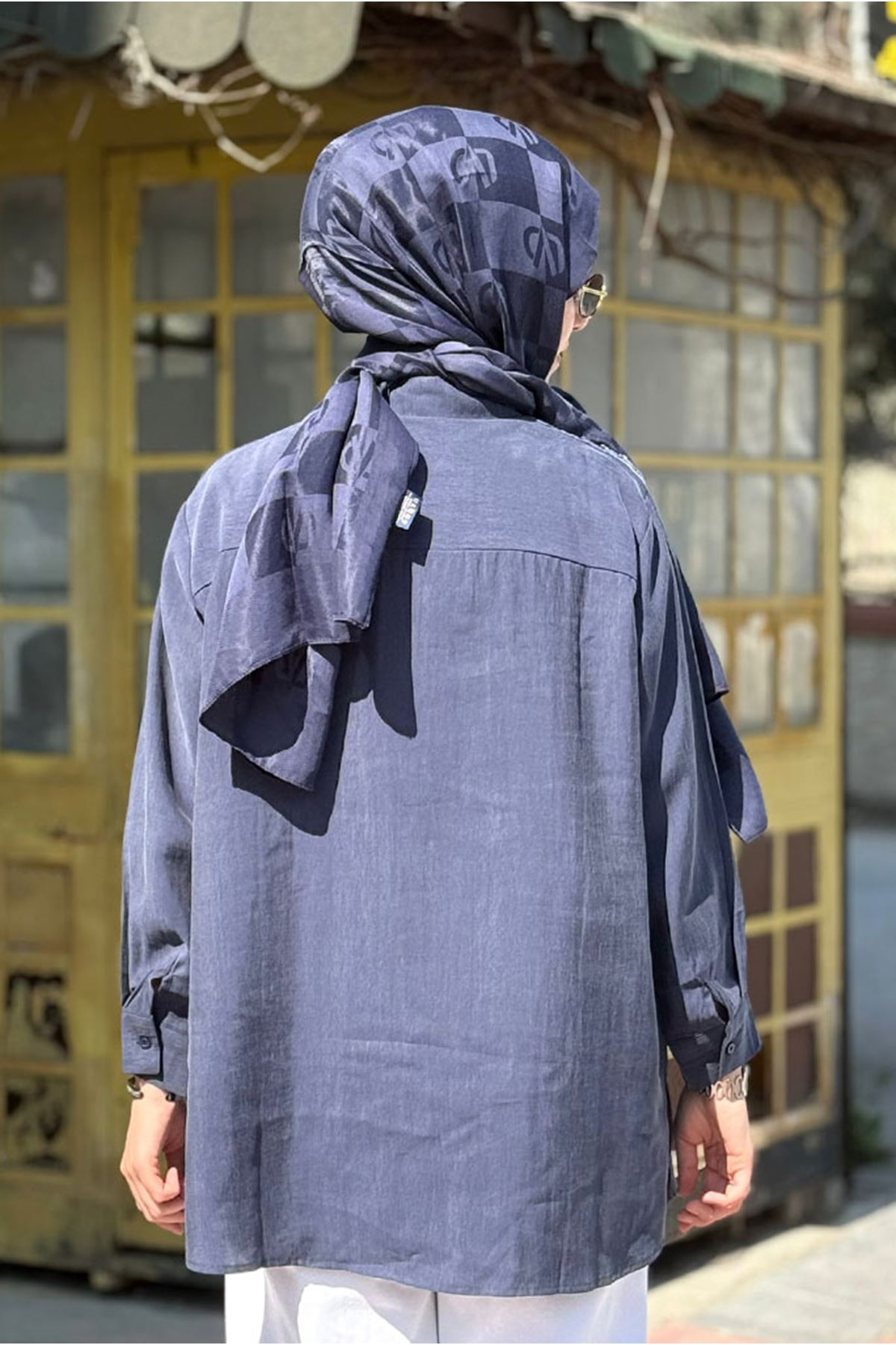 26Y6550 - LACİVERT - SIRALI BONCUK İŞLEMELİ GÖMLEK