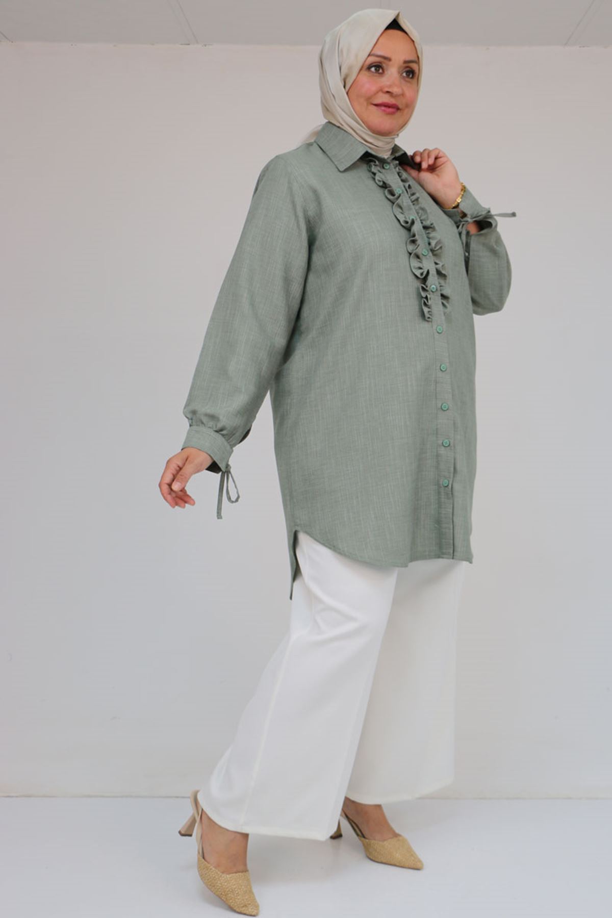 58075 Büyük Beden Önü Fırfır Detaylı Erkek Yaka Gömlek - Nefti Kırçıllı