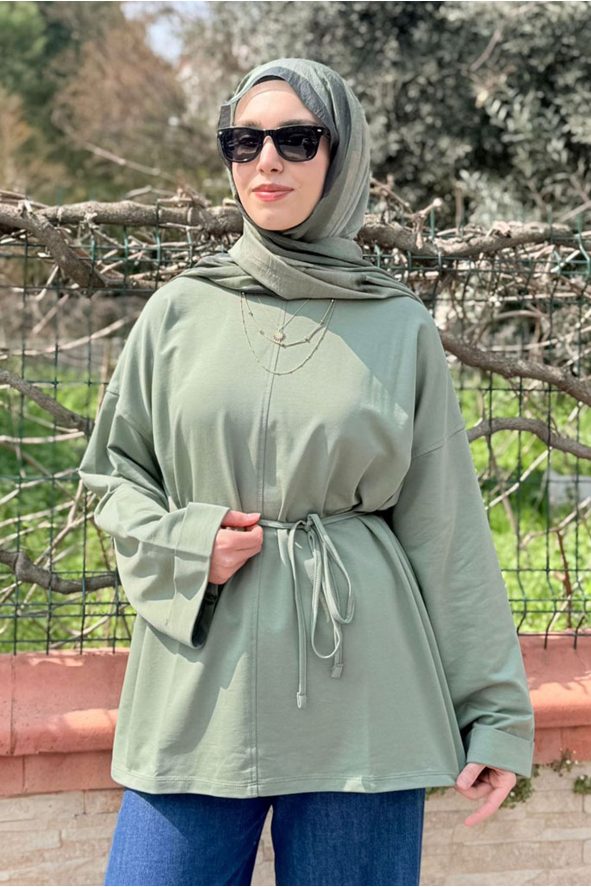 26Y6530 - MİNT - DİKİŞ DETAYLI YIRTMAÇLI SWEAT