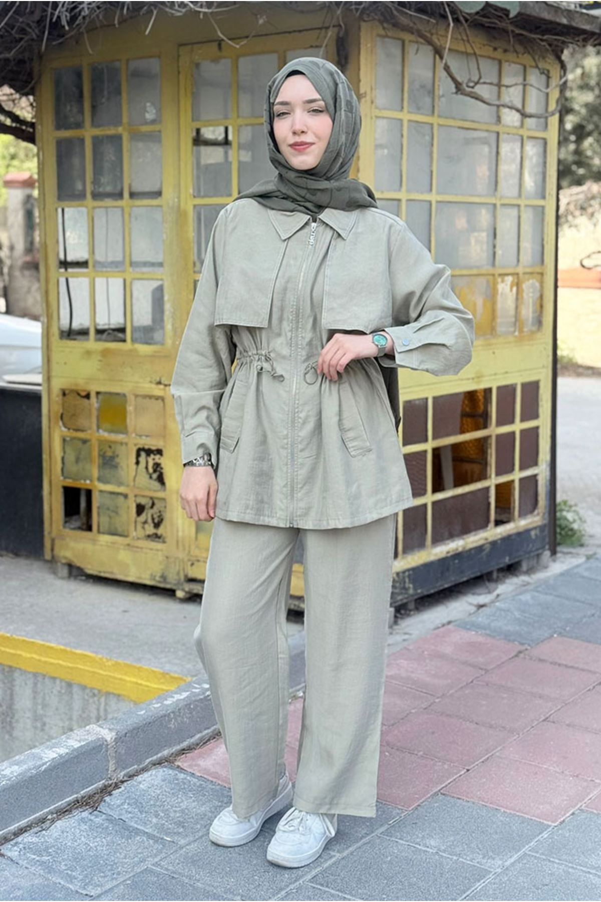 26Y6680 - YOSUN YEŞİLİ - KONTRAST DİKİŞ DETAYLI TAKIM