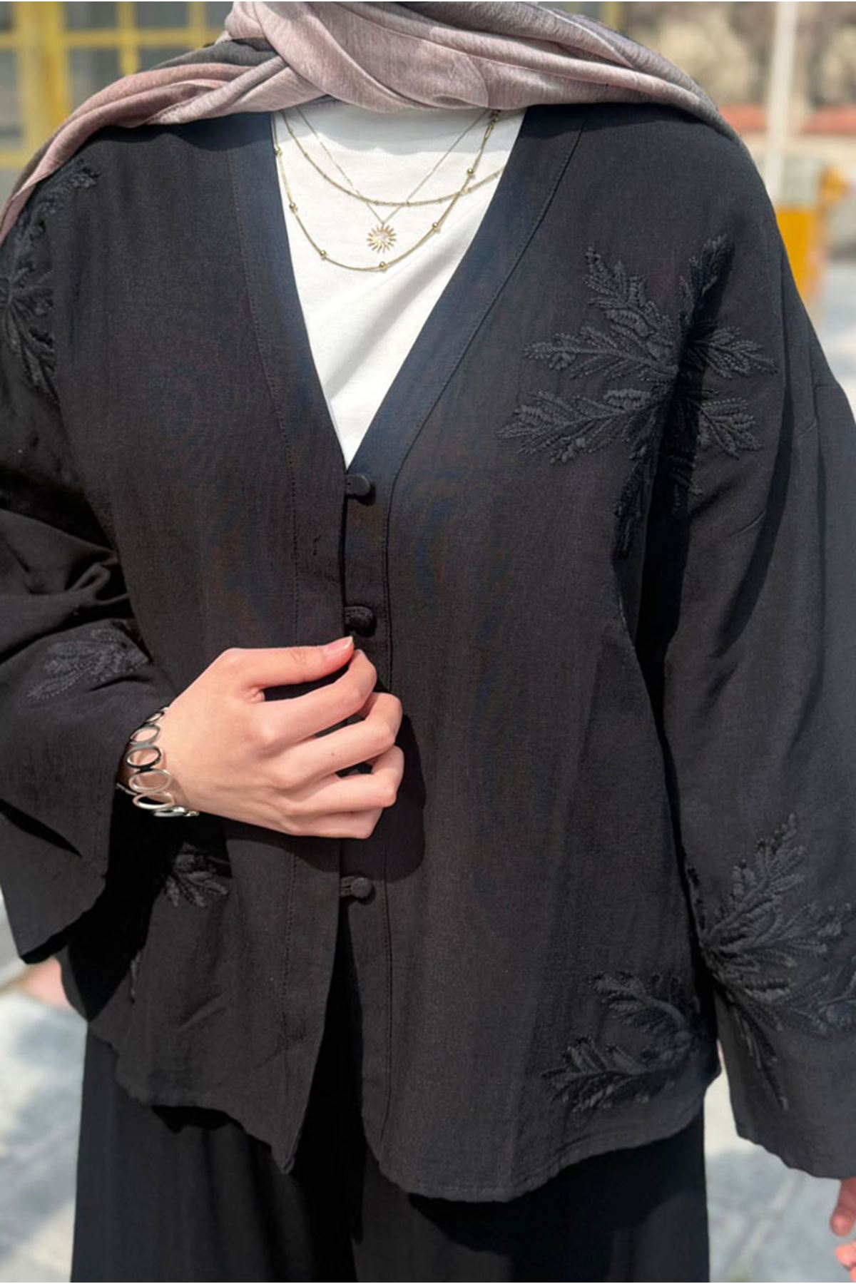 26Y7234 - SİYAH - NAKIŞLI V YAKA CEKET