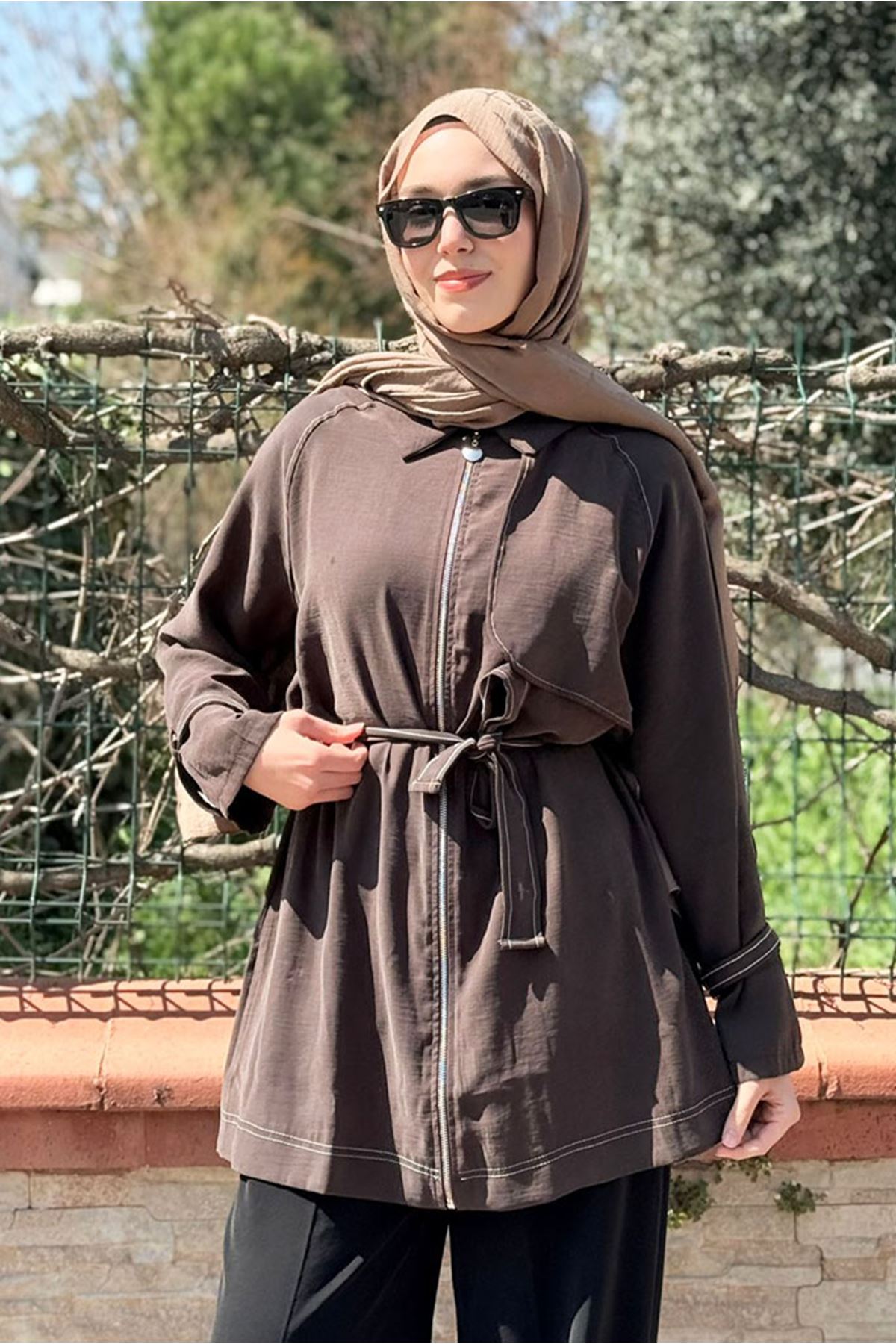 26Y7236 - KAHVE - YAZ FERMUARLI TRENCH