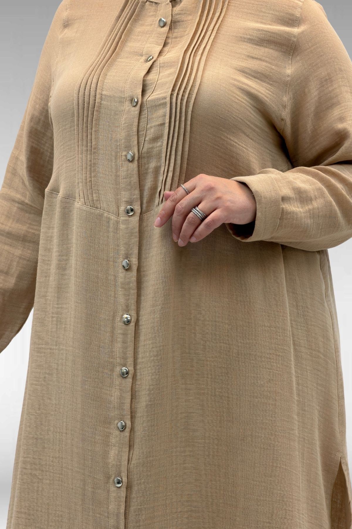 67023 Büyük Beden Önü Pile Detaylı Müslin Pantolonlu Takım - Bej