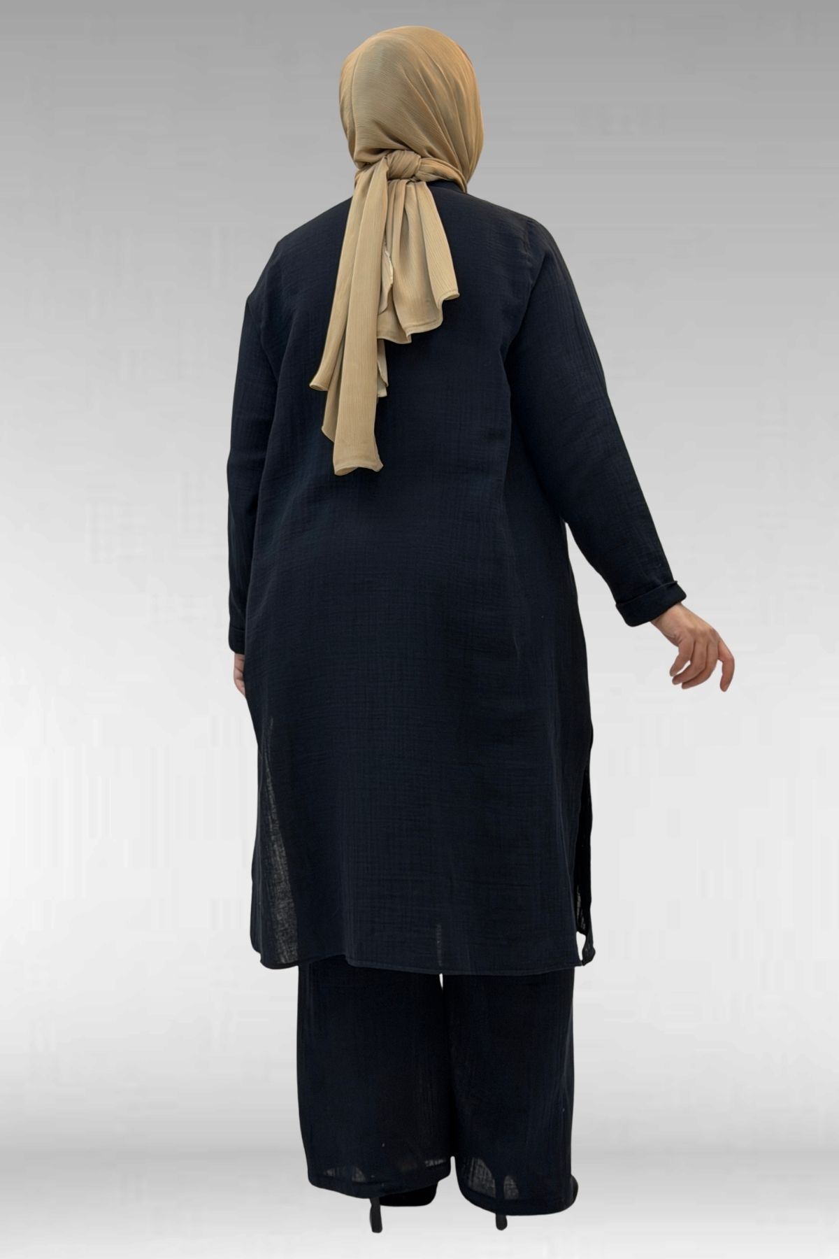 67023 Büyük Beden Önü Pile Detaylı Müslin Pantolonlu Takım - Siyah