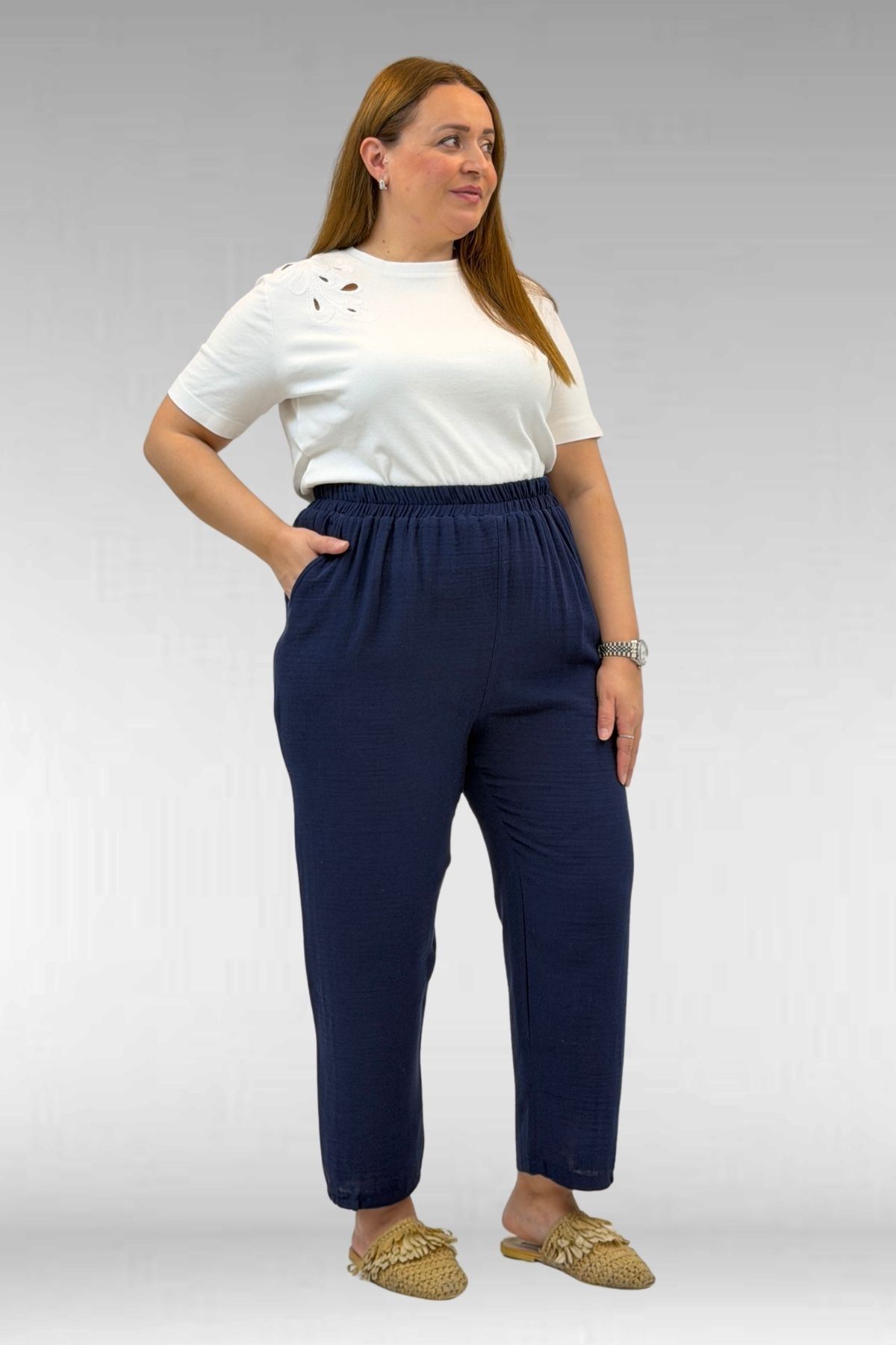 59022 Büyük Beden Paçası Yarım Lastikli Müslin Pantolon - Lacivert