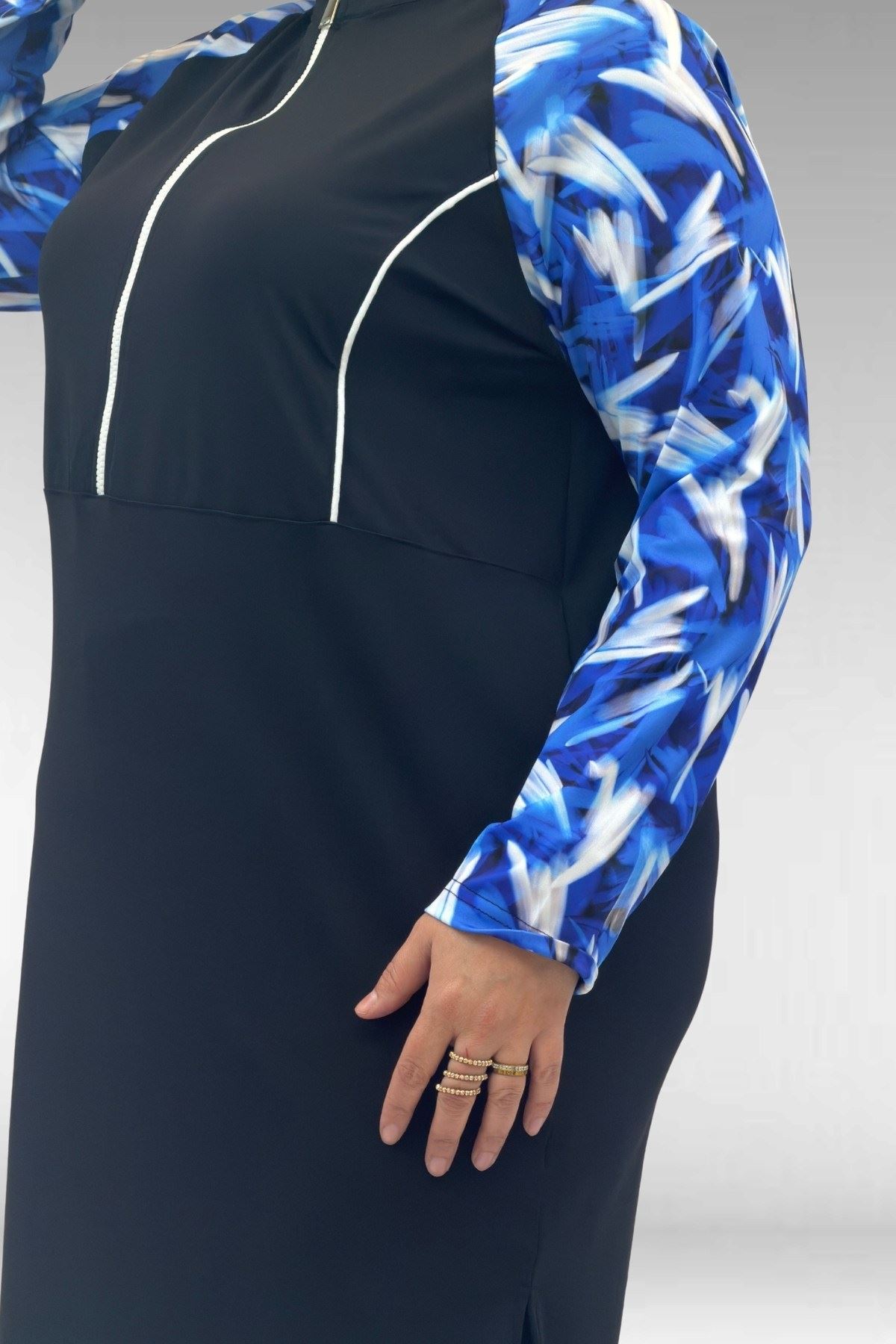 1733 Büyük Beden Fermuarlı Tesettür Mayo - Fırça Desen Saks-Siyah