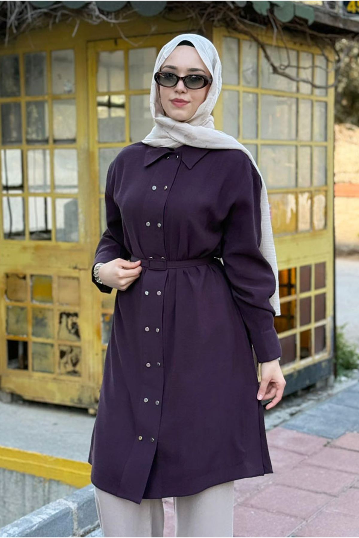 26Y6570 - MÜRDÜM - BELİ SEYYAR KEMERLİ KAP TUNİK 