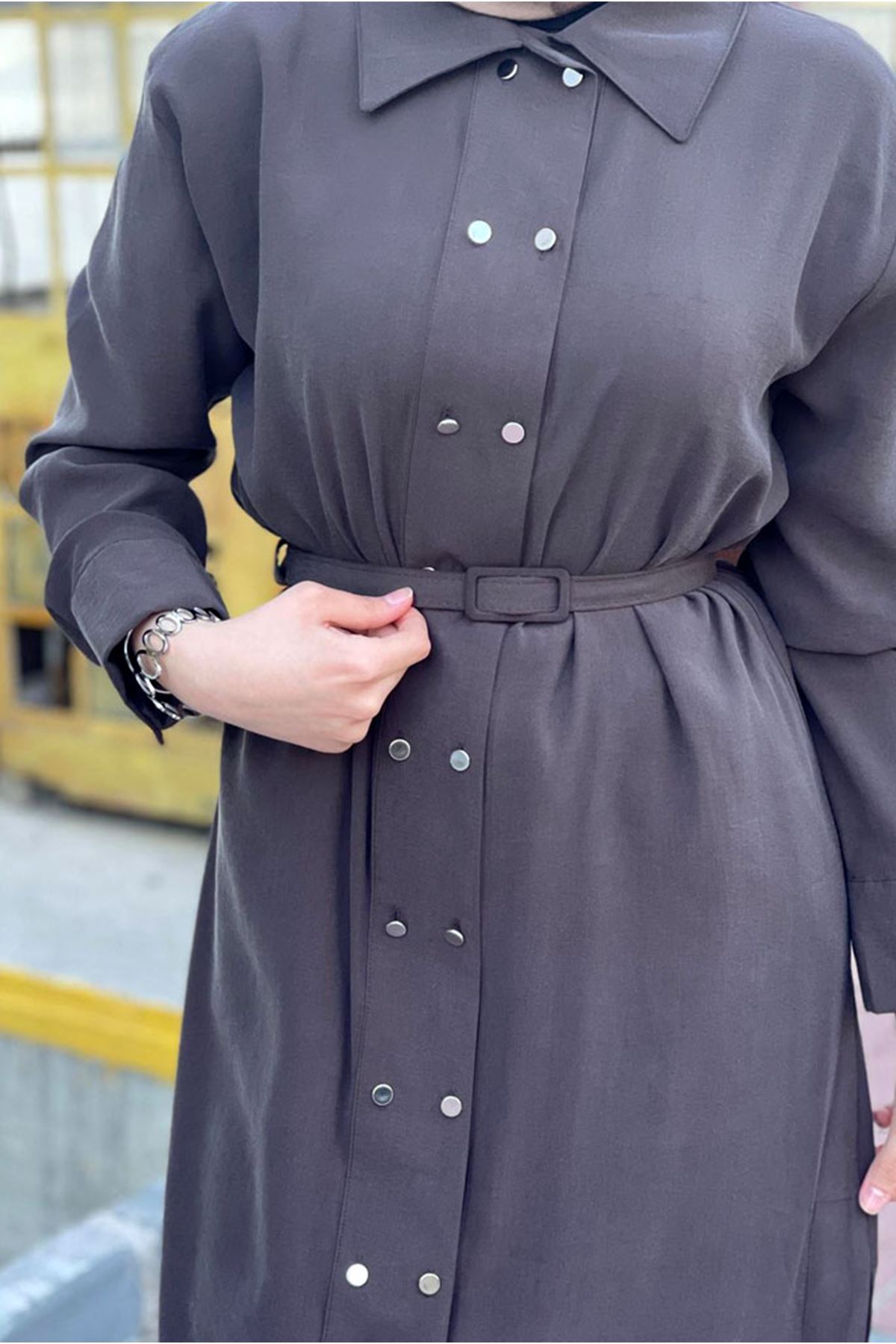 26Y6570 - KAHVE - BELİ SEYYAR KEMERLİ KAP TUNİK