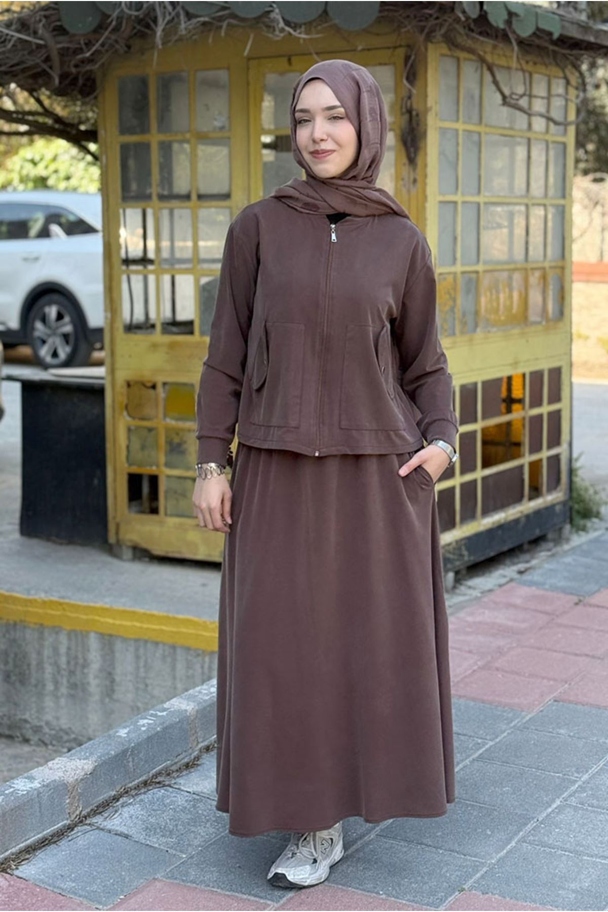 26Y6622 - KAHVE - CEPLİ ETEKLİ TAKIM