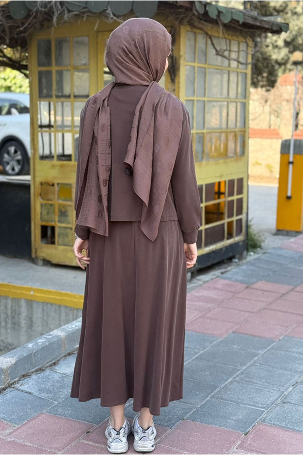 26Y6622 - KAHVE - CEPLİ ETEKLİ TAKIM