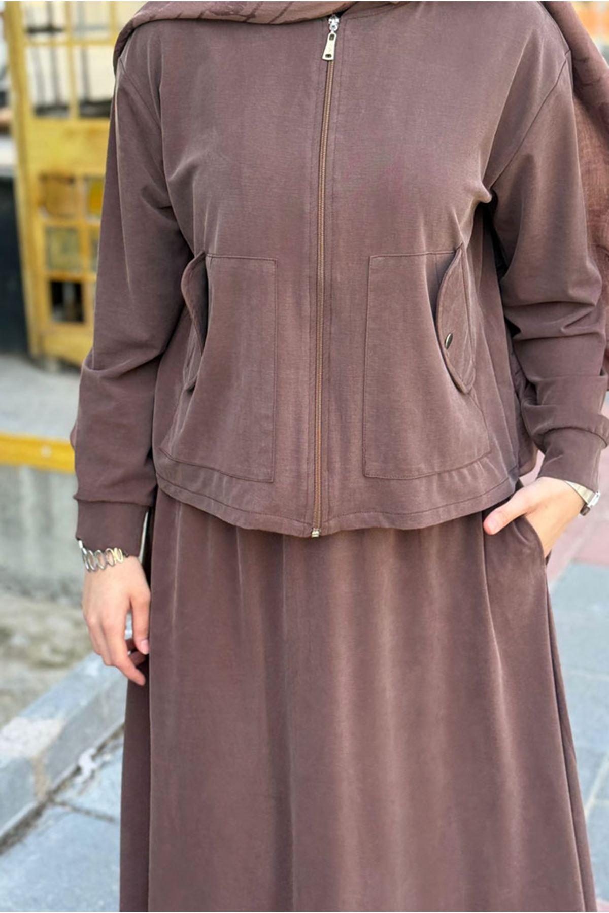 26Y6622 - KAHVE - CEPLİ ETEKLİ TAKIM