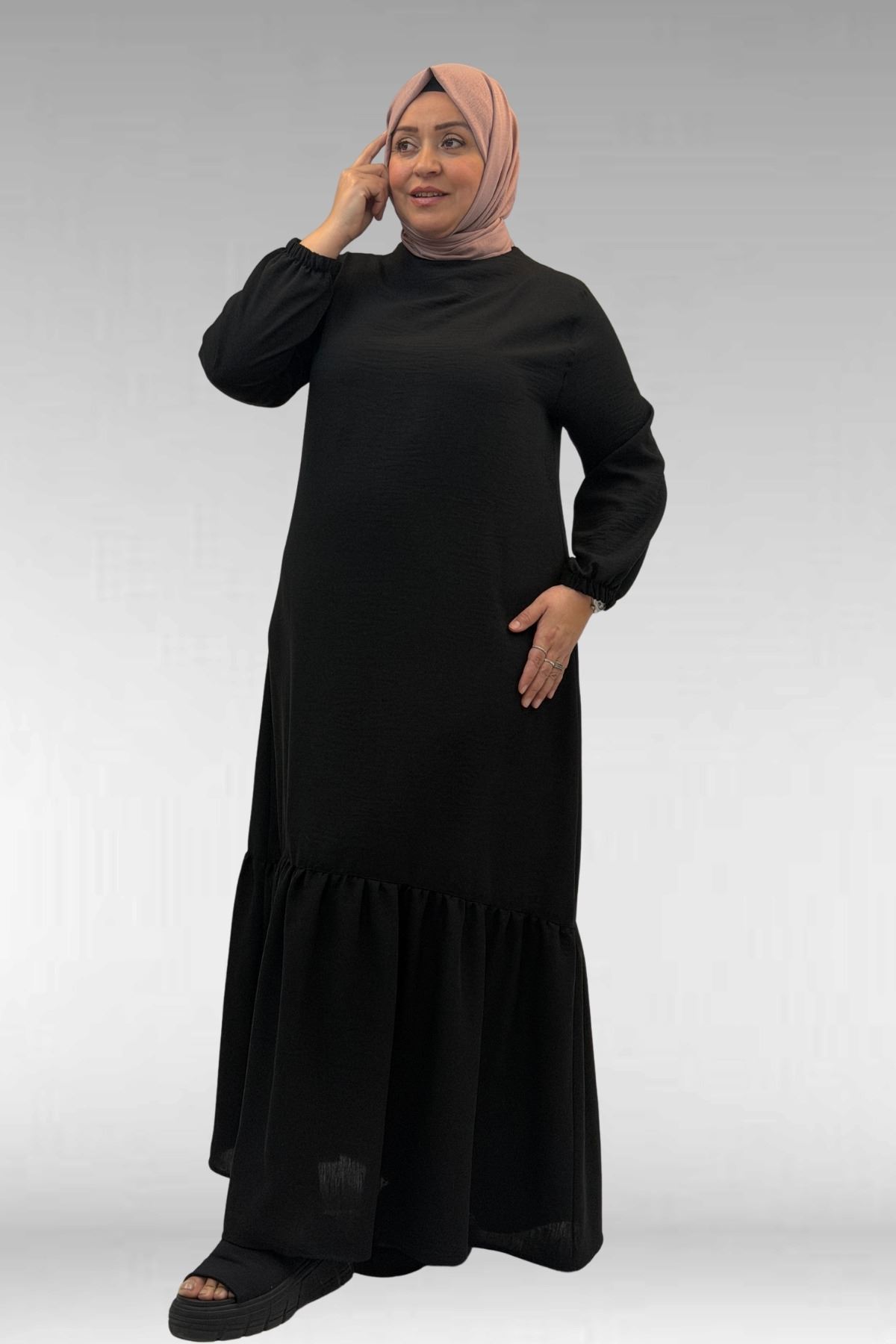 42027 Büyük Beden Eteği Büzgülü  Keten Elbise - Siyah
