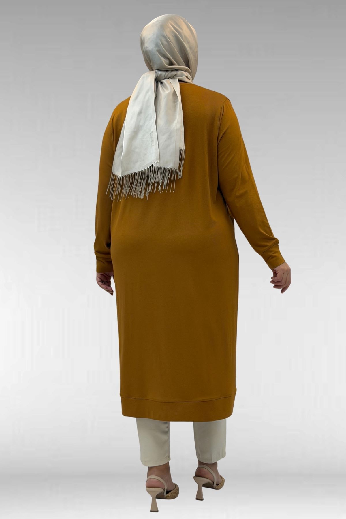 68036 Büyük Beden Önü Parçalı Taş Detaylı Penye Tunik - Hardal