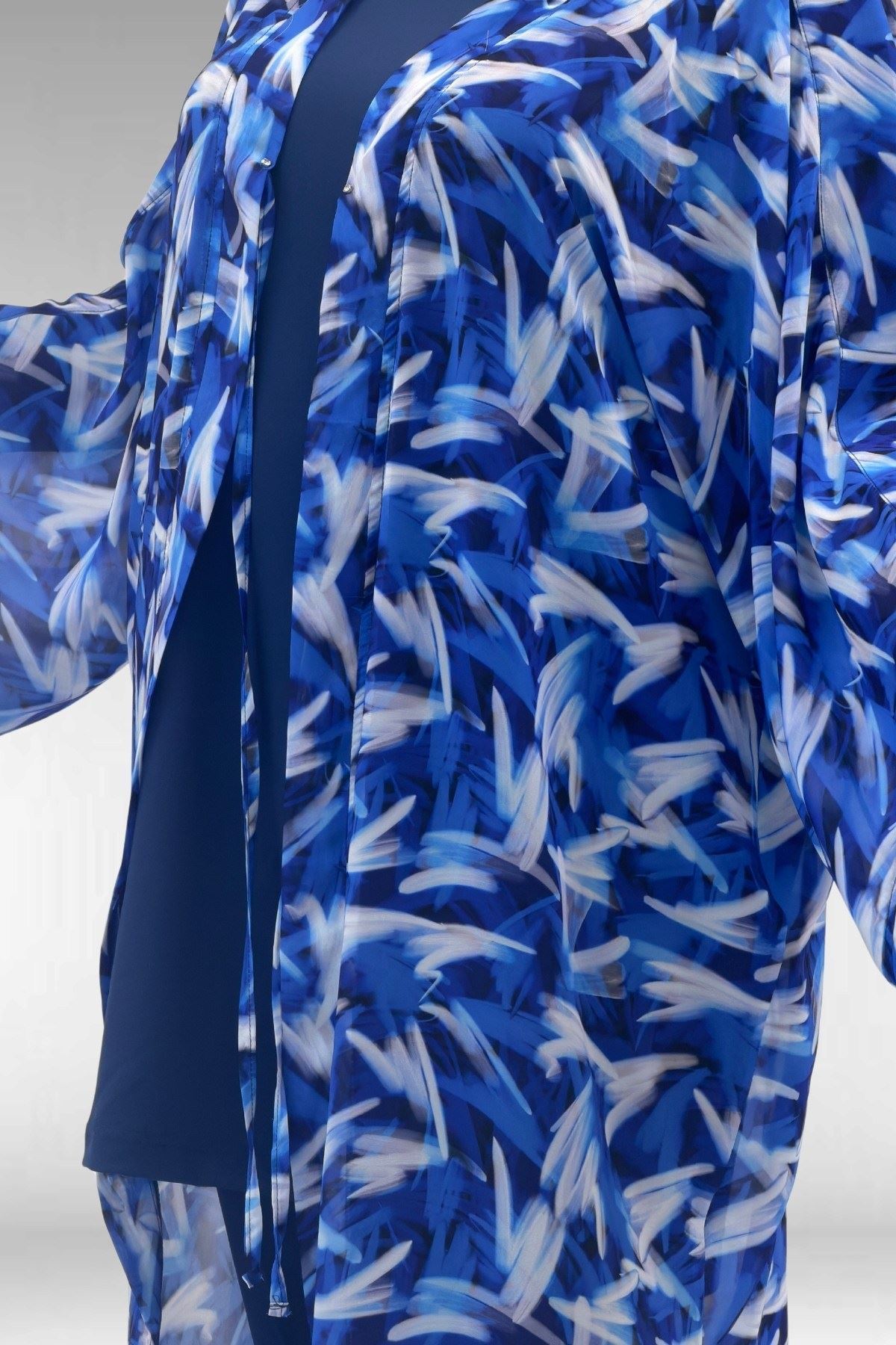 1735 Büyük Beden Garni Detaylı Pareo - Fırça Desen Saks