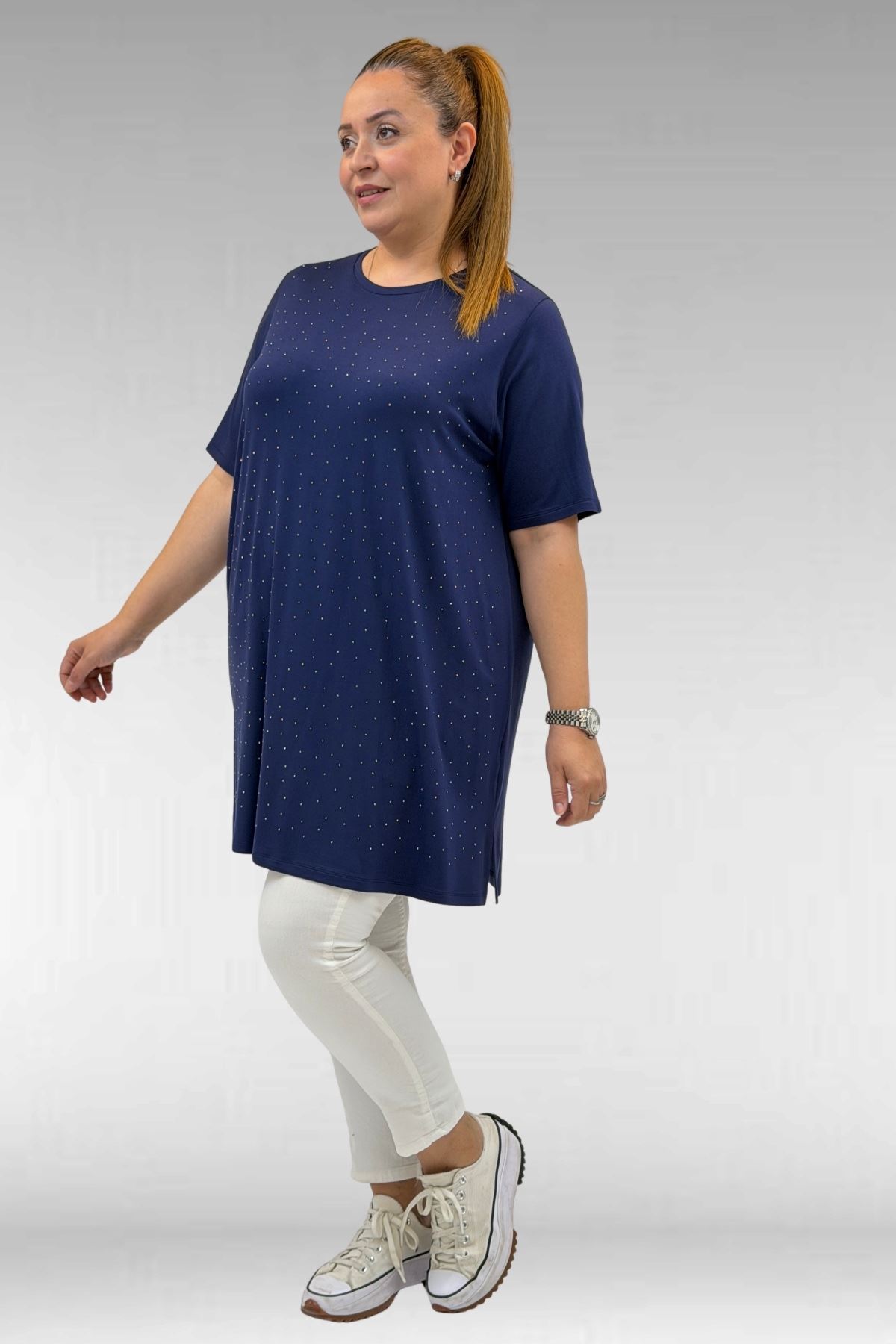 68501 Büyük Beden Yakası Biyeli Önü Taşlı Penye Tişört - Lacivert