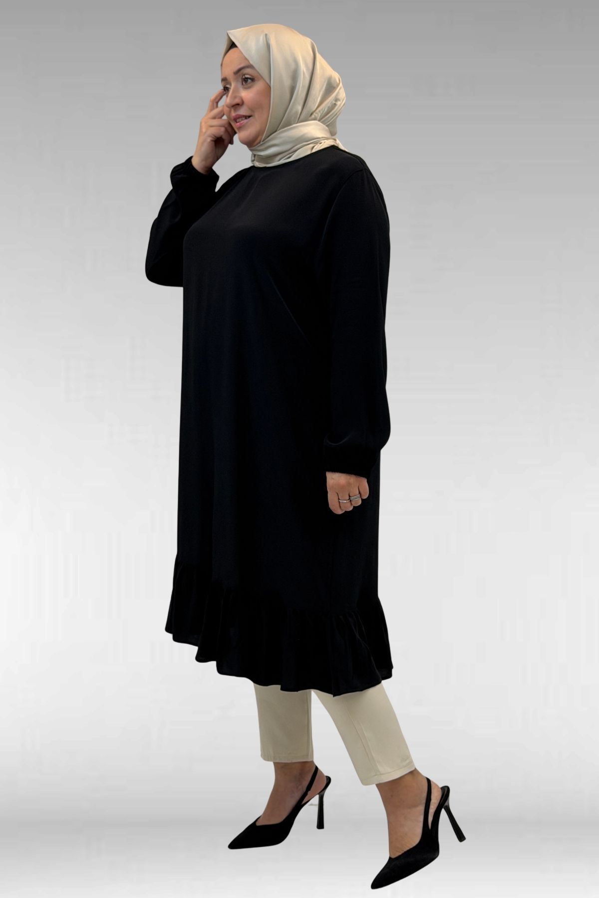 68033 Büyük Beden Eteği Fırfırlı Maroken Tunik - Siyah