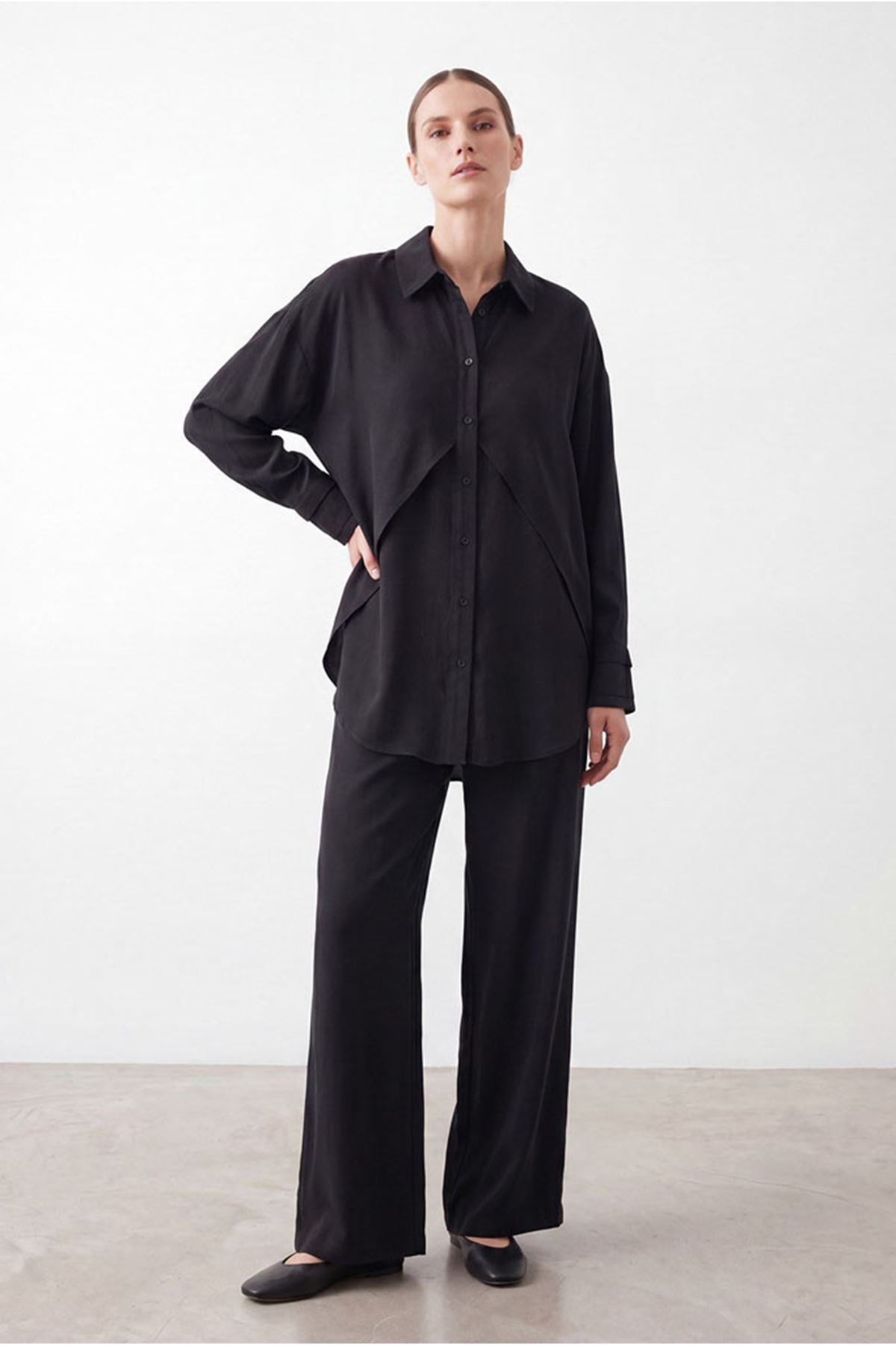 26Y6648 - SİYAH -  V DETAY ŞIK TAKIM