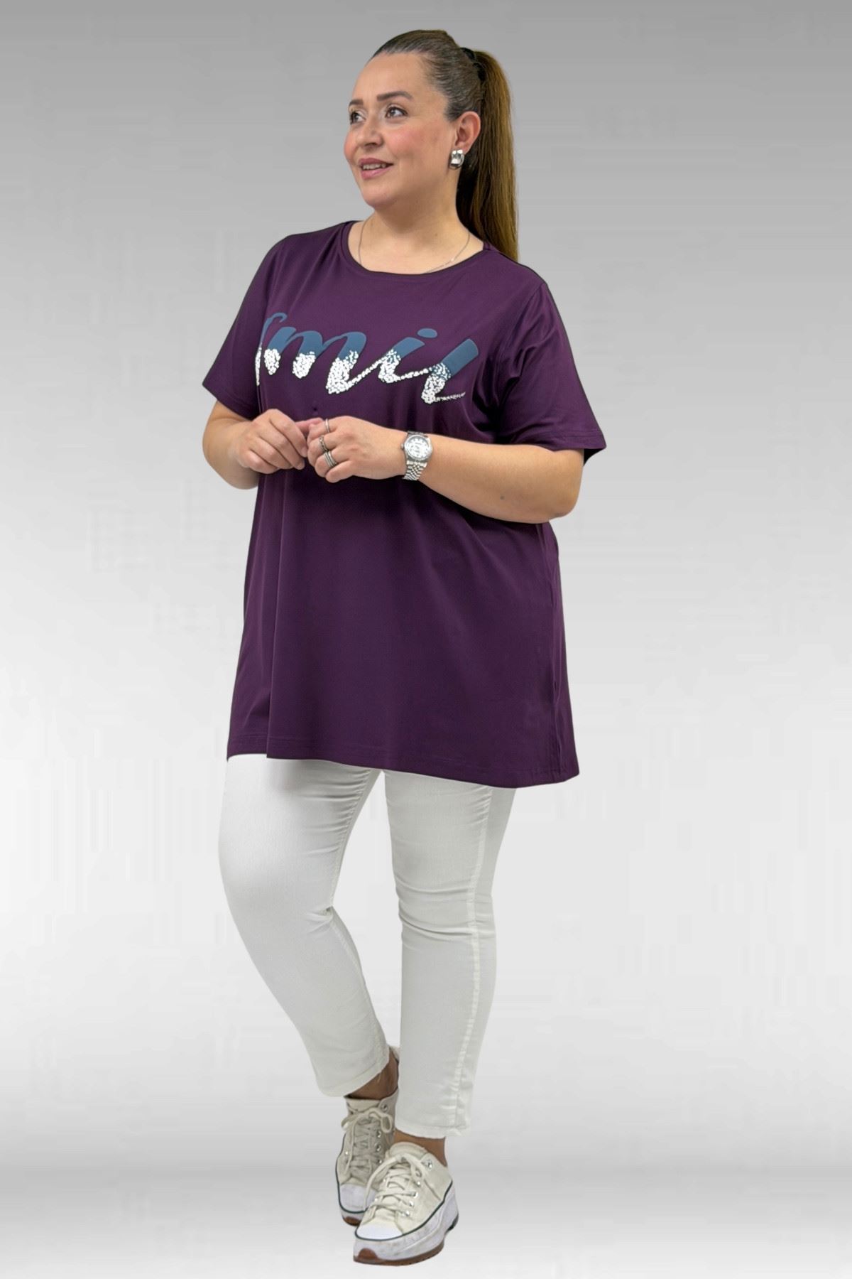 68503 Büyük Beden Yakası Biyeli Baskılı Penye Tişört - Mürdüm