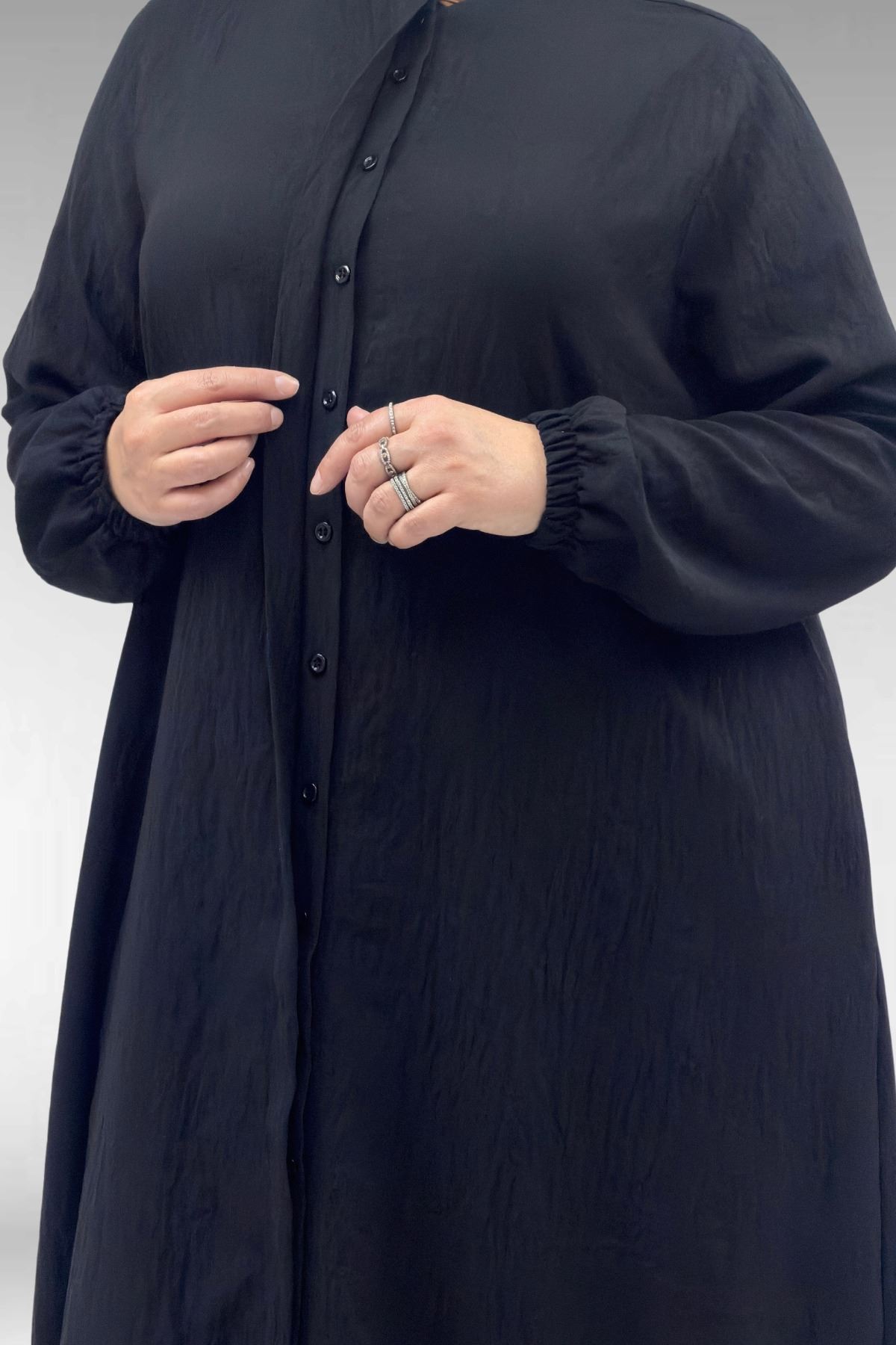 66005 Büyük Beden Patlı Pat Üzerinde Taş Detaylı Ferace - Siyah