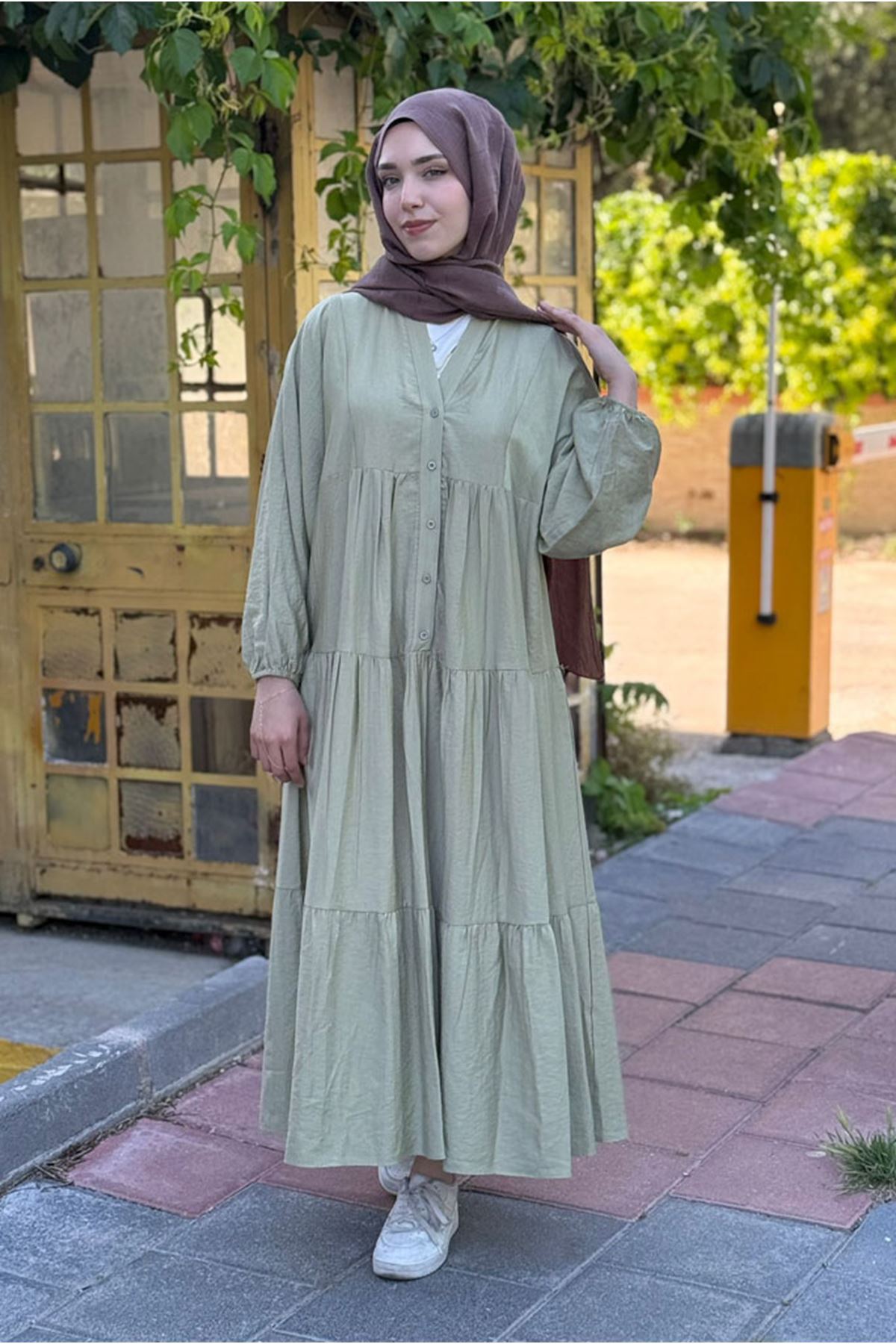 26Y7448 - ÇAĞLA YEŞİLİ - HAWAİ ELBİSE