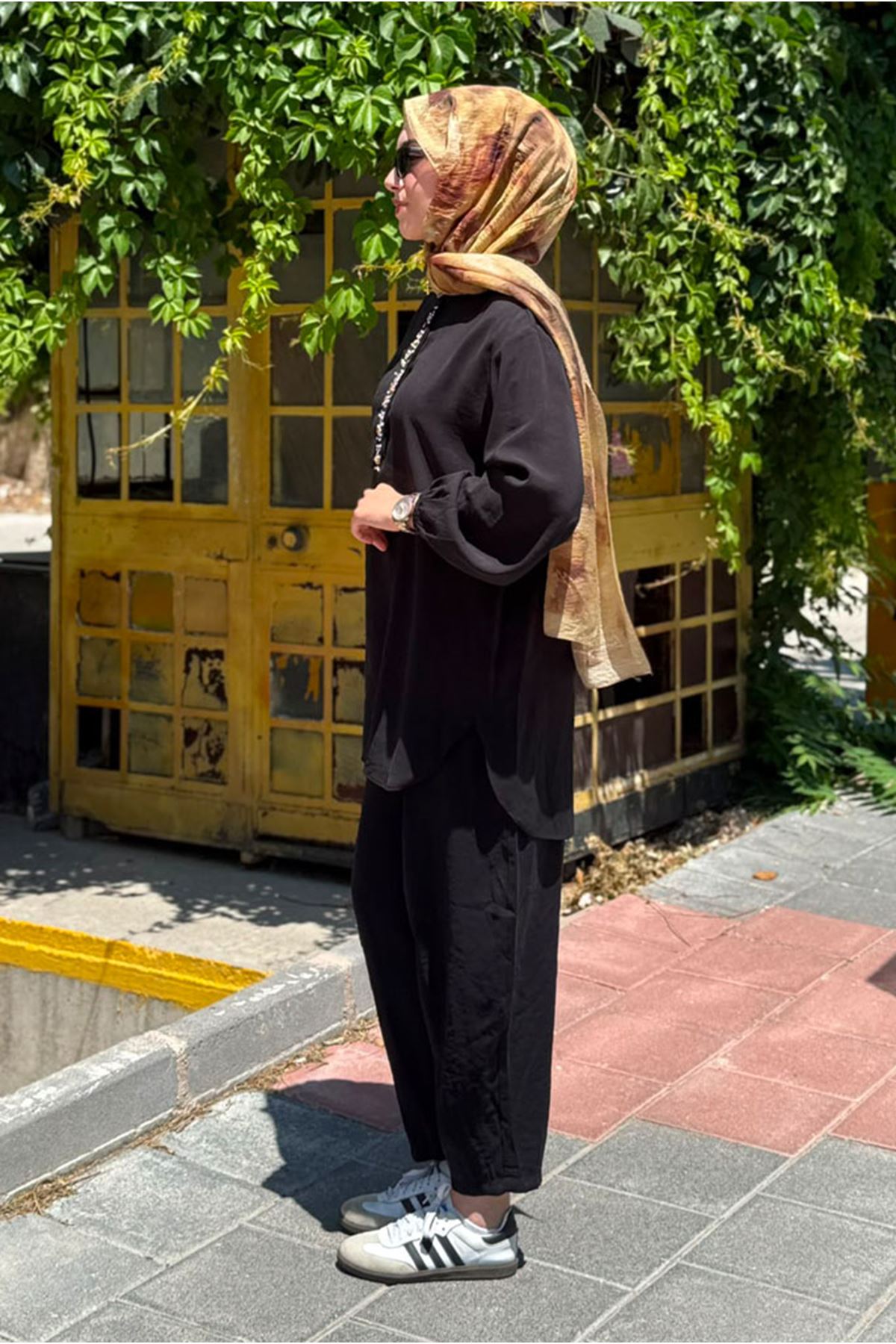 26Y7578 - SİYAH - DENİZ KABUĞU TAKIM