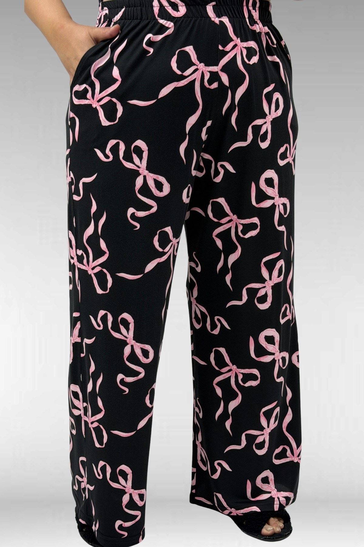 67801 Büyük Beden Kısakol Desenli  Pijama Takımı - Pembe Kurdele Desenli