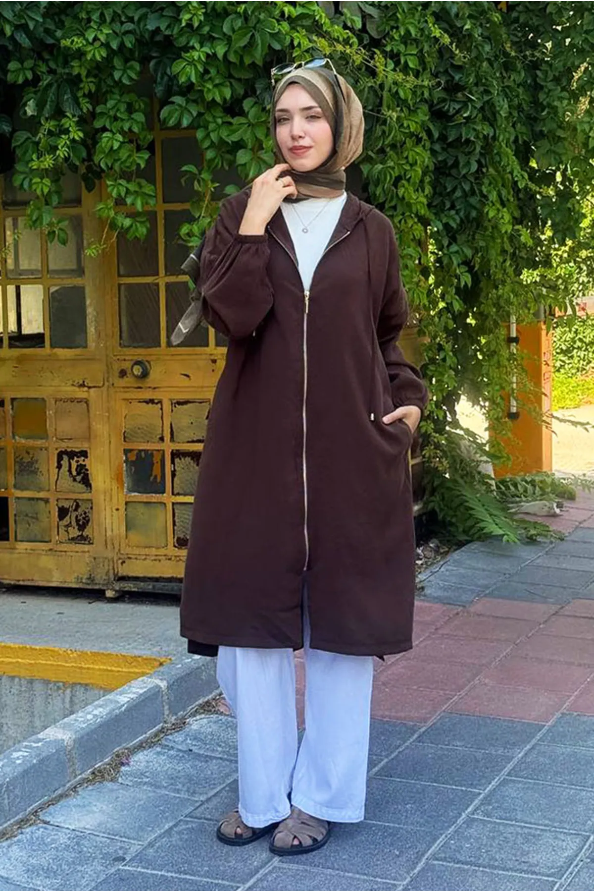 26Y7264 - KAHVE - KAPİŞONLU FERMUARLI KAP