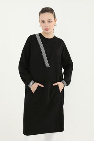 24Y4316 - SİYAH - ÖNDEN CEPLİ V DETAYLI TUNİK