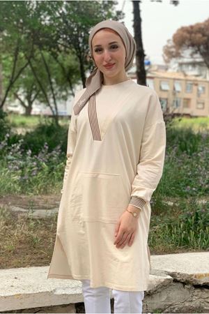 24Y4316 - BEJ - ÖNDEN CEPLİ V DETAYLI TUNİK 