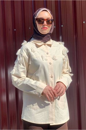 26K5325 - KREM - NAKIŞI PÜSKÜLLÜ GABARDİN CEKET