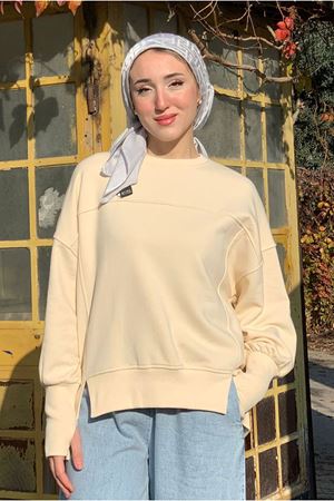 26K4438 - BEJ - ELİ GEÇMELİ ŞARDONLU SWEAT