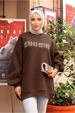 26K4436 - KAHVE - TAŞ YAZI BASKILI ŞARDONLU SWEAT 