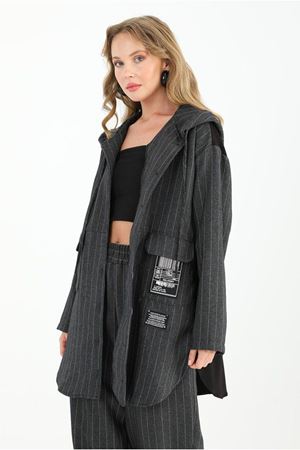 26K5312 - ANTRASİT ÇİZGİ DETAYLI CEKET