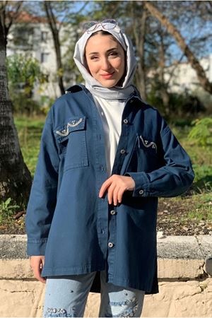 26K5098 - İNDİGO - CEPLERİ DALGA TAŞLI GABARDİN CEKET