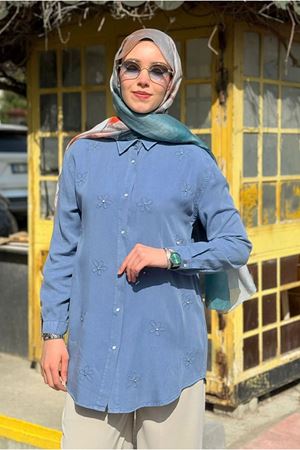 26Y7094 - MAVİ - ÇİÇEK TAŞLI MODAL GÖMLEK 